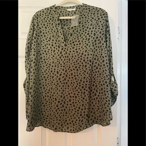 Soft olive with black cheetah print, 3/4 sleeve with button detail. Size 2X